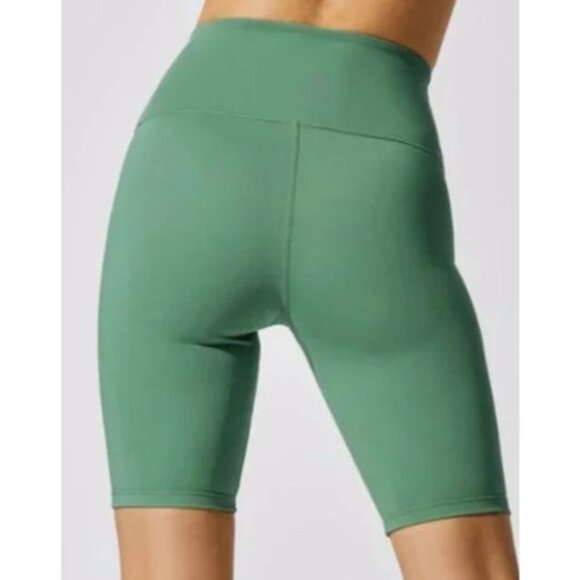 Carbon38 High Rise Biker Shorts in Cloud Compression in Jade-sz XS - Picture 2 of 7